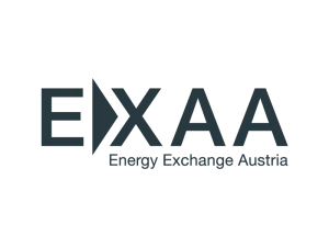 Logo von EXAA – Energy Exchange Austria. Der Buchstabe E geht in ein stilisiertes Dreieck über, gefolgt von den Buchstaben XAA. Darunter steht der volle Name: Energy Exchange Austria.